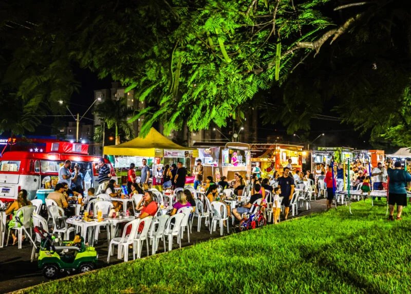 Feira do Produtor percorre bairros de Santa Bárbara d’Oeste durante o mês de outubro 5 FEIRA DO PRODUTOR scaled e1791297276391