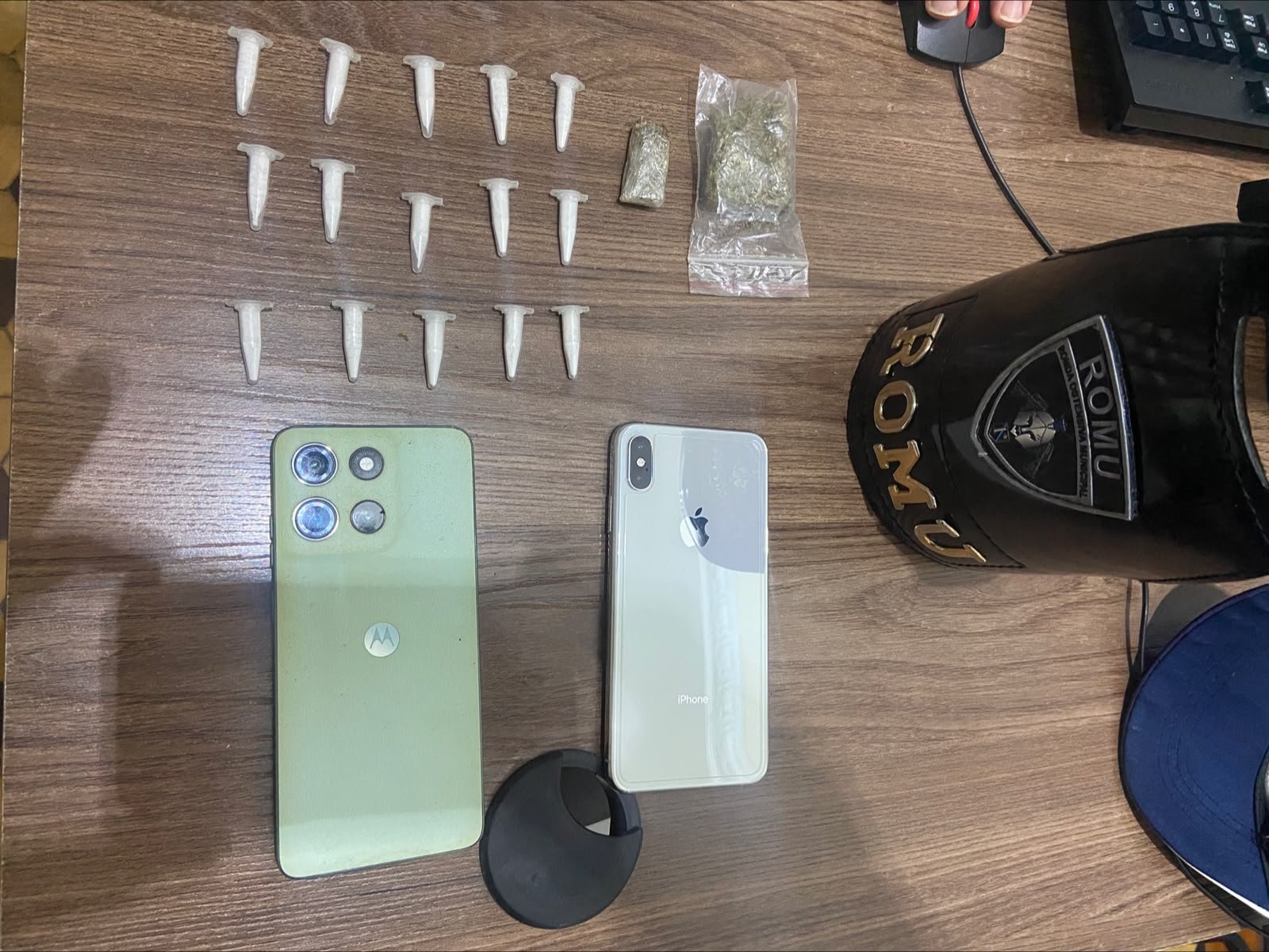 Homem é preso por tráfico de drogas no bairro Santo Antônio 5 OCORRENCIA DROGAS AV ITALIA 5 10