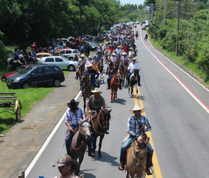 Desfile de Cavaleiros acontece neste domingo e abre contagem regressiva para a Expo Agro Capivari 2026 14 REPORTERESEMACAO.COM .BR 5