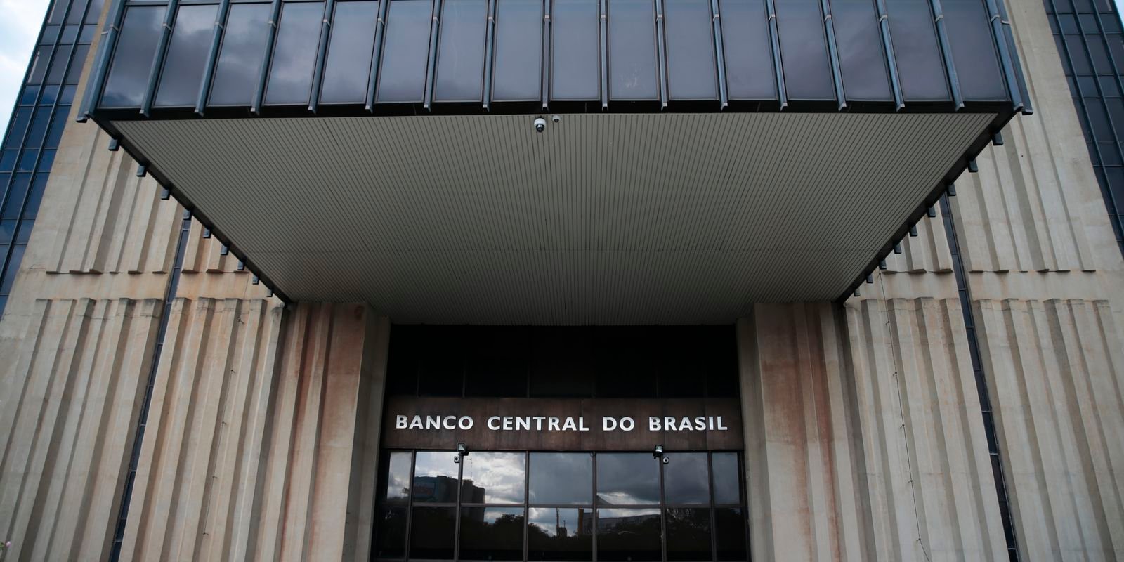 banco central economia 0413202009