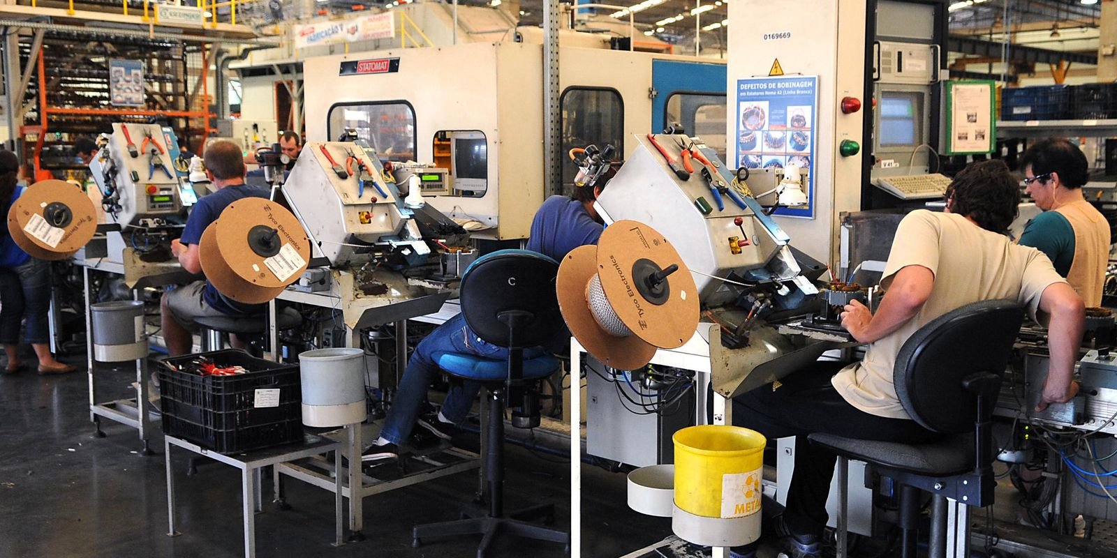 IBC-Br: atividade econômica do país cresce 0,3% em agosto, aponta Banco Central 5 industrias wd2212