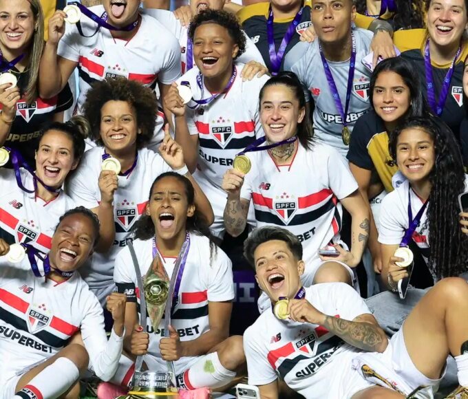São Paulo segura Corinthians e é campeão brasileiro pela 1ª vez 14 int3927
