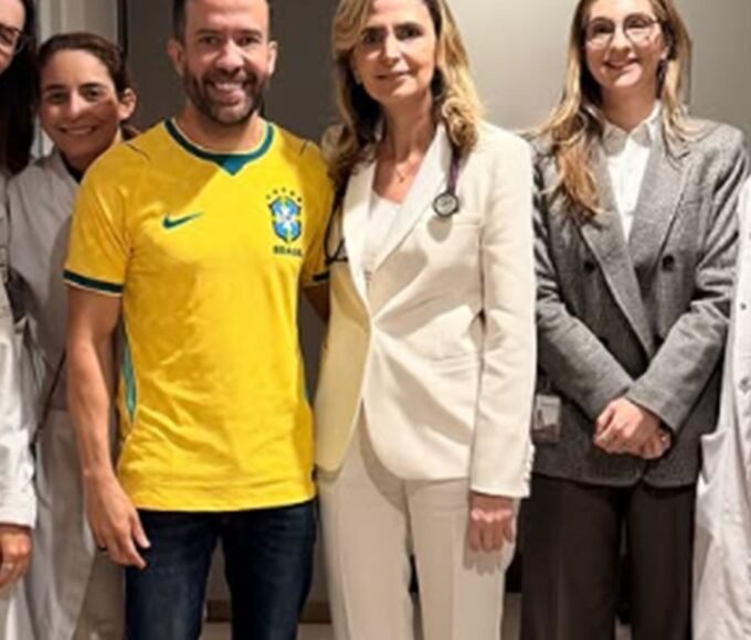 André Janones recebe alta hospitalar em São Paulo 14 janones