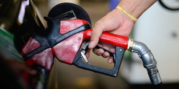 posto de combustivel mcajr abr 1609210441