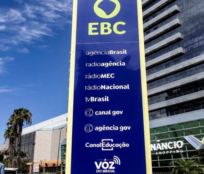 SBT admite erro ao atribuir à EBC falha em propaganda eleitoral 14 totem